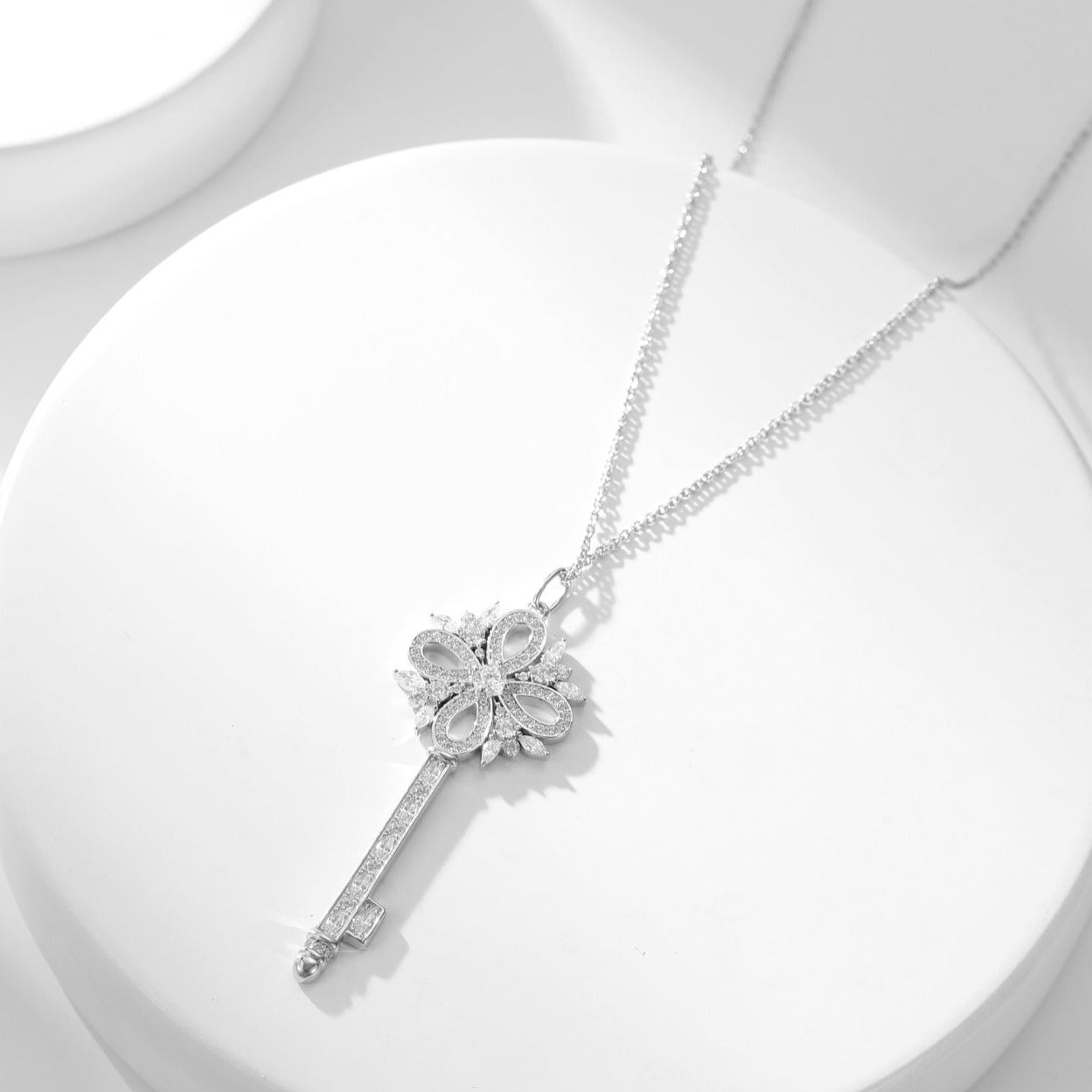 TIFFANY KEY VICTORY SILVER DIAMOND NECKLACE