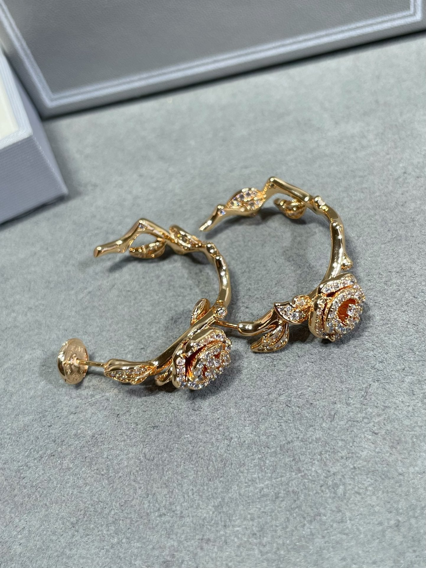 DIOR ROSE BAGATELLE DIAMOND EARRINGS