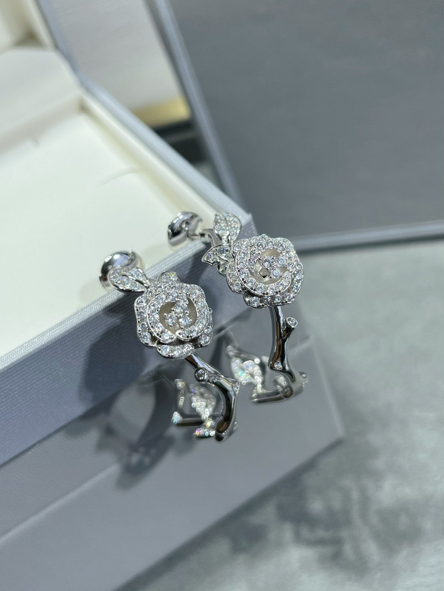DIOR ROSE BAGATELLE DIAMOND EARRINGS