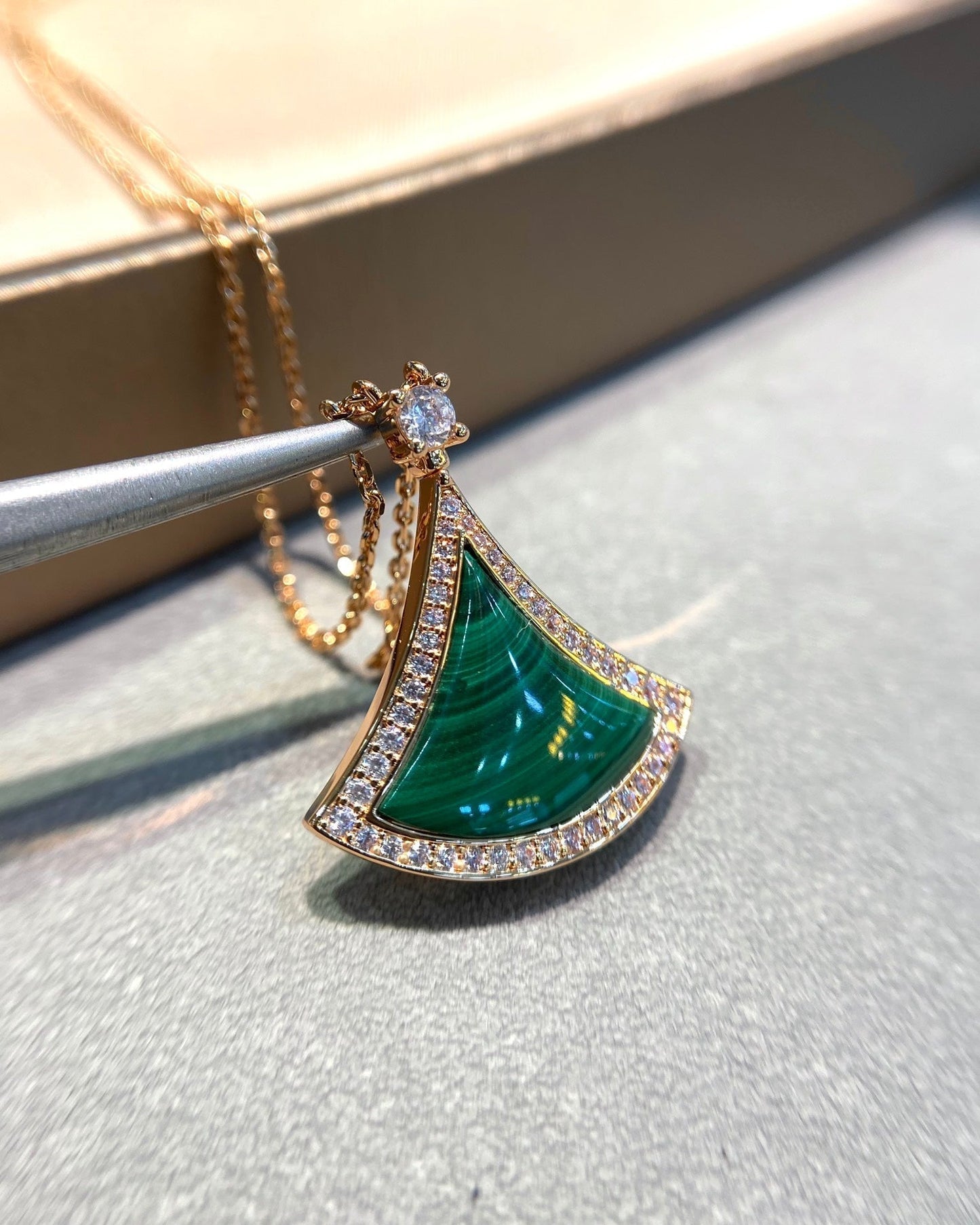 BVLGARI DREAM MALACHITE DIAMOND PAVED PINK GOLD NECKLACE