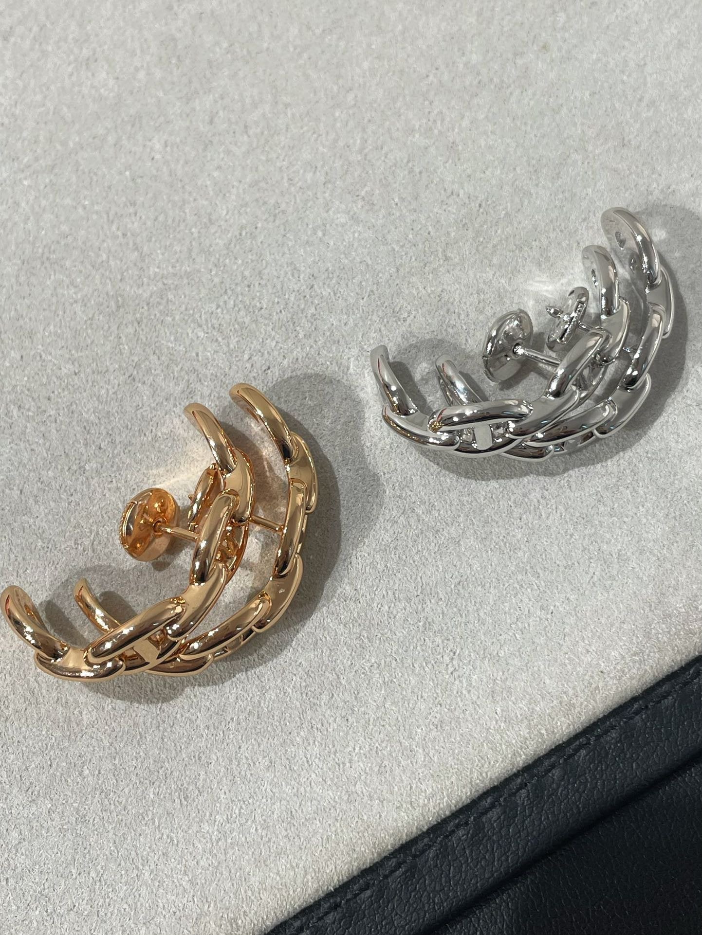 HERMES CHAINE ANCRE EARRINGS