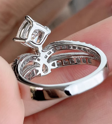 CHAUMET JOSEPHINE DIAMOND SILVER RING