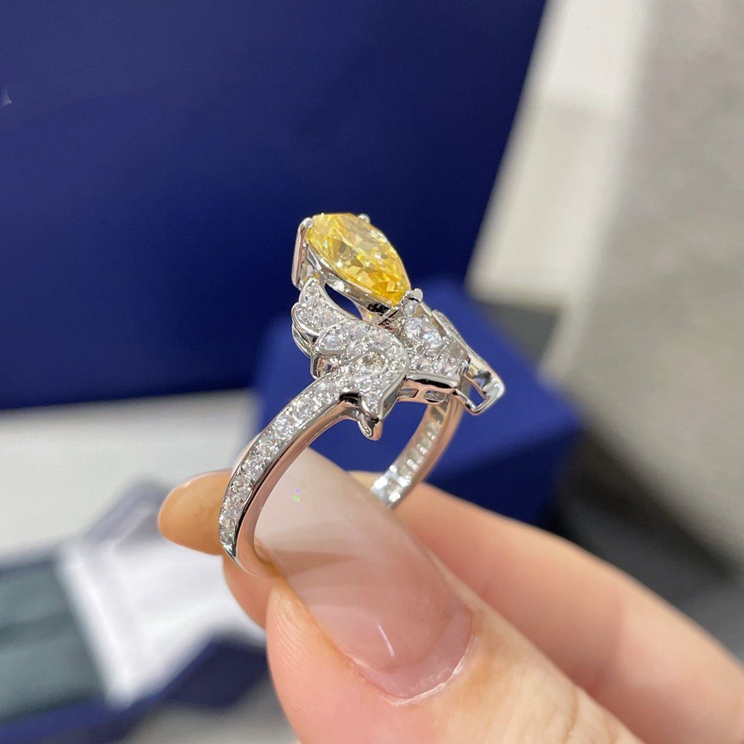 CHAUMET SOIR DE FETE YELLOW DIAMOND SILVER RING