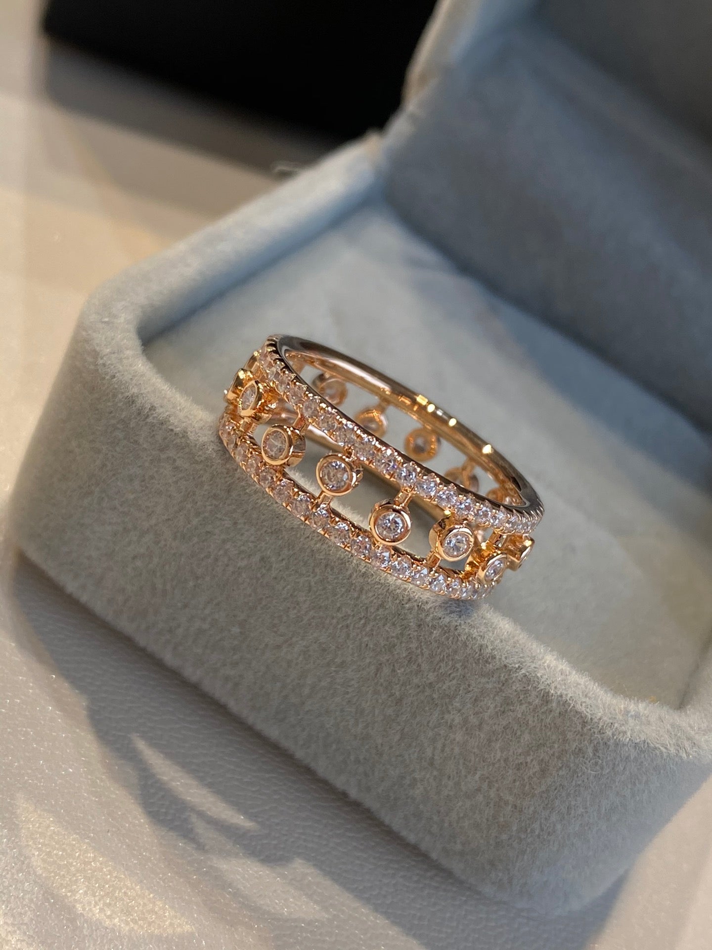 CHAUMET DEWDROP DIAMOND PAVED RING