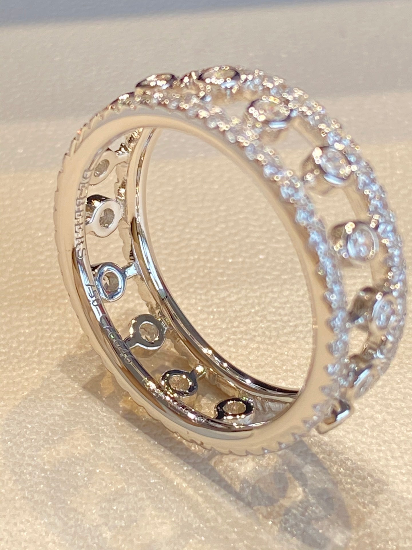 CHAUMET DEWDROP DIAMOND PAVED RING