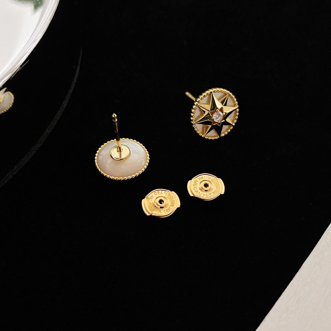 DIOR ROSE DE VENTS GOLD DIAMOND STUD EARRINGS