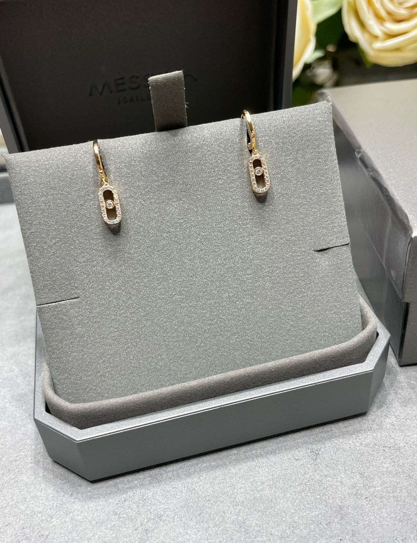 MESSIKA MOVE UNO HOOP DIAMOND EARRINGS