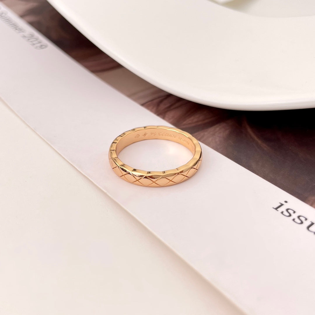 Chanel Crush Mini Classic Ring