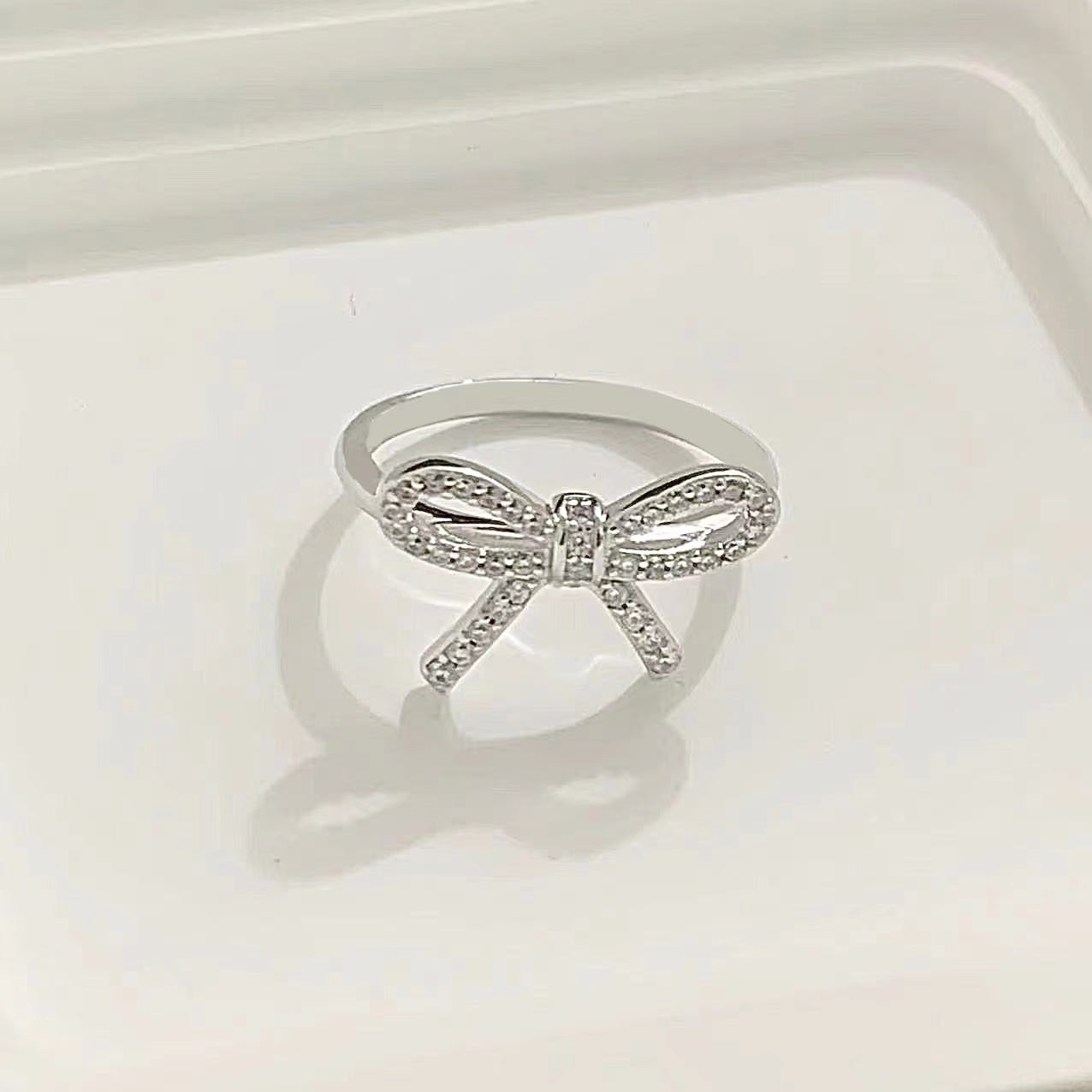 TIFFANY TWIST BOW RING