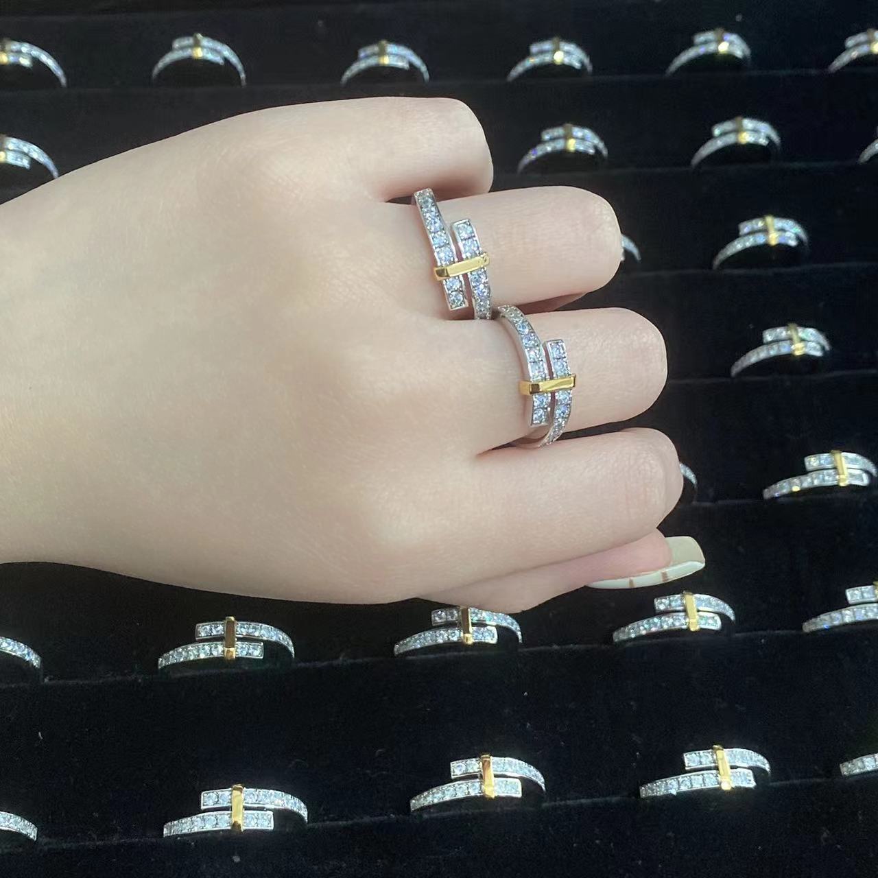 TIFFANY EDGE GOLD SILVER DIAMOND RING