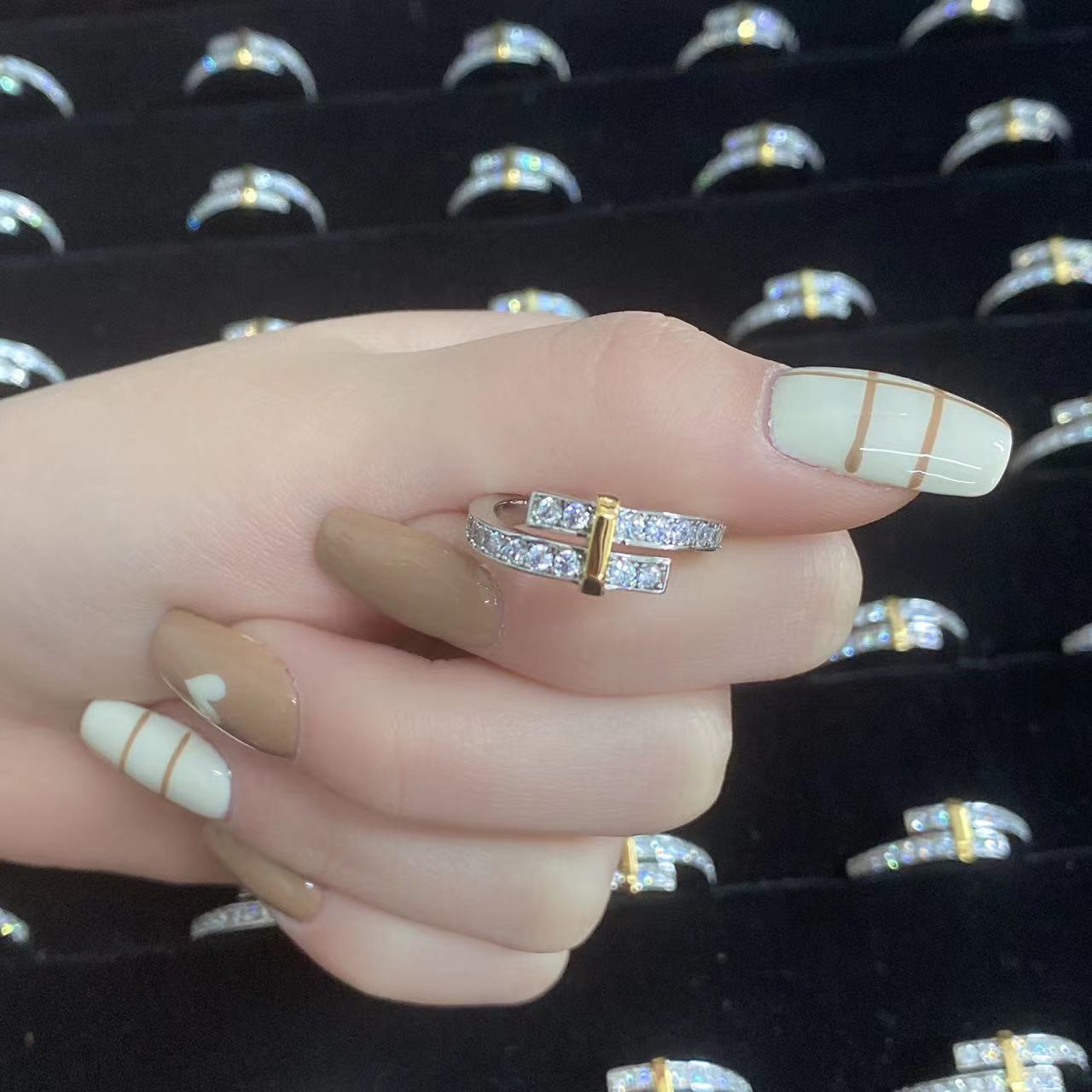 TIFFANY EDGE GOLD SILVER DIAMOND RING
