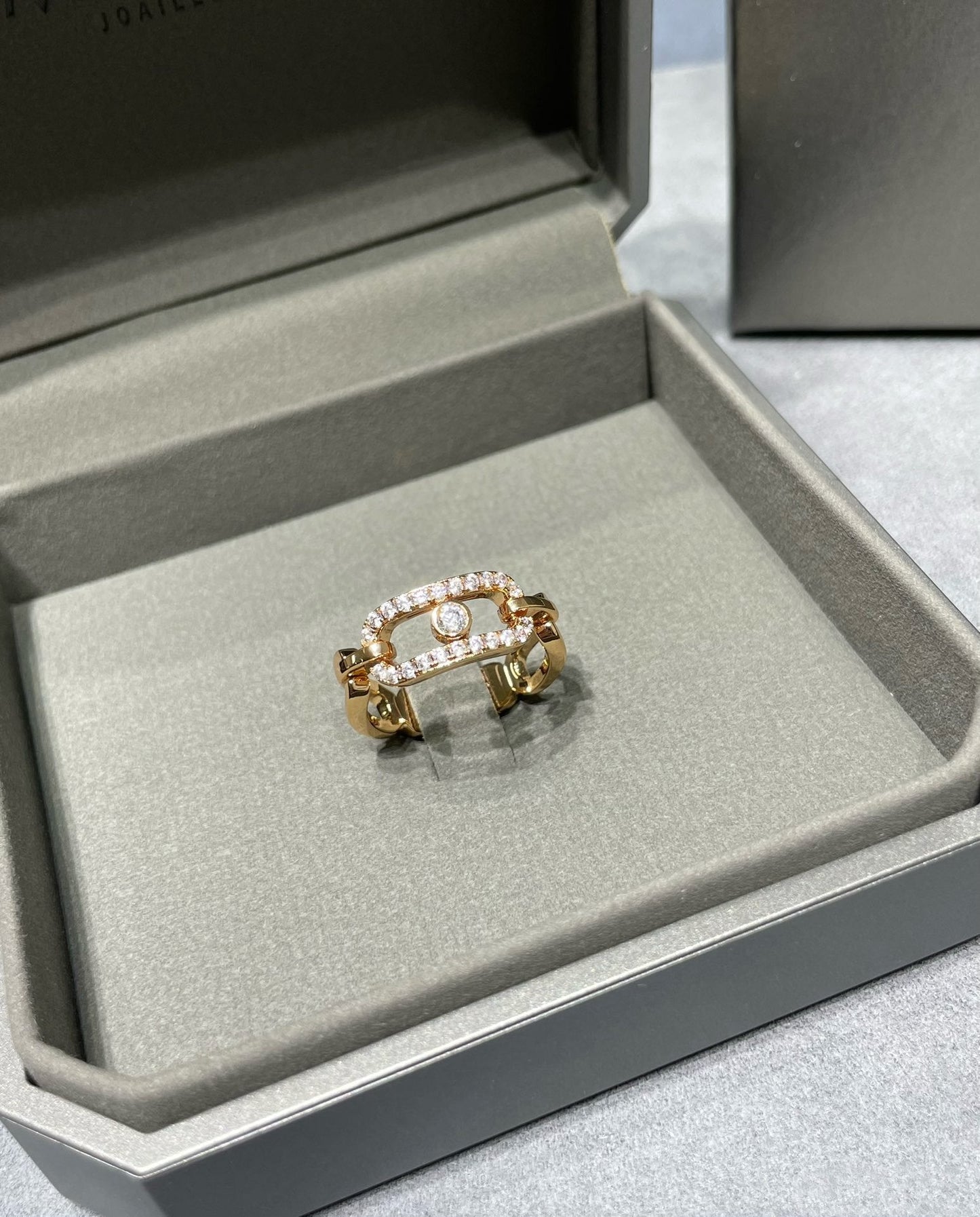 MESSIKA MOVE LINK DIAMOND PAVED RING