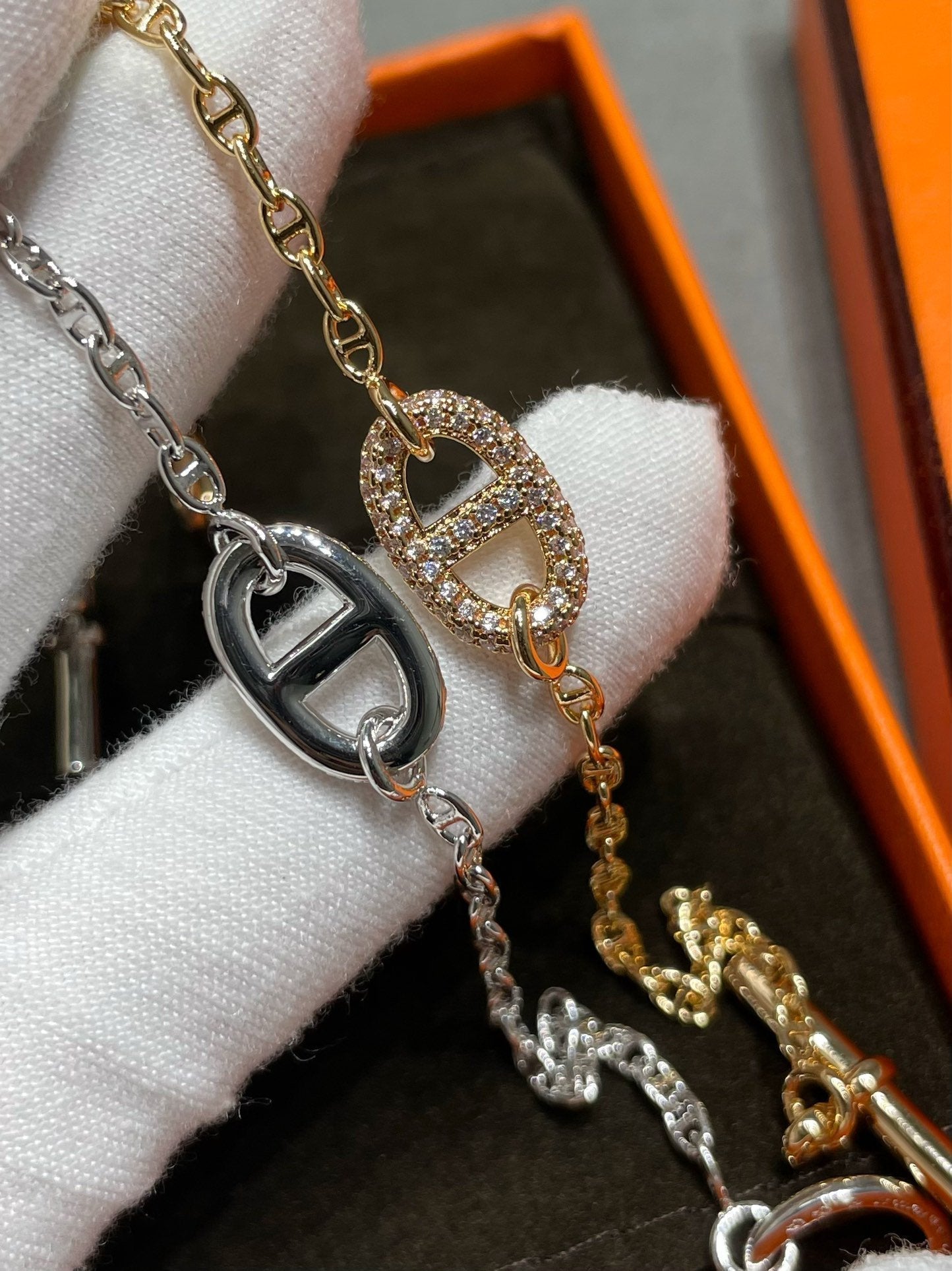 HERMES CHAINE ECHAPPEE DIAMOND LINK BRACELET