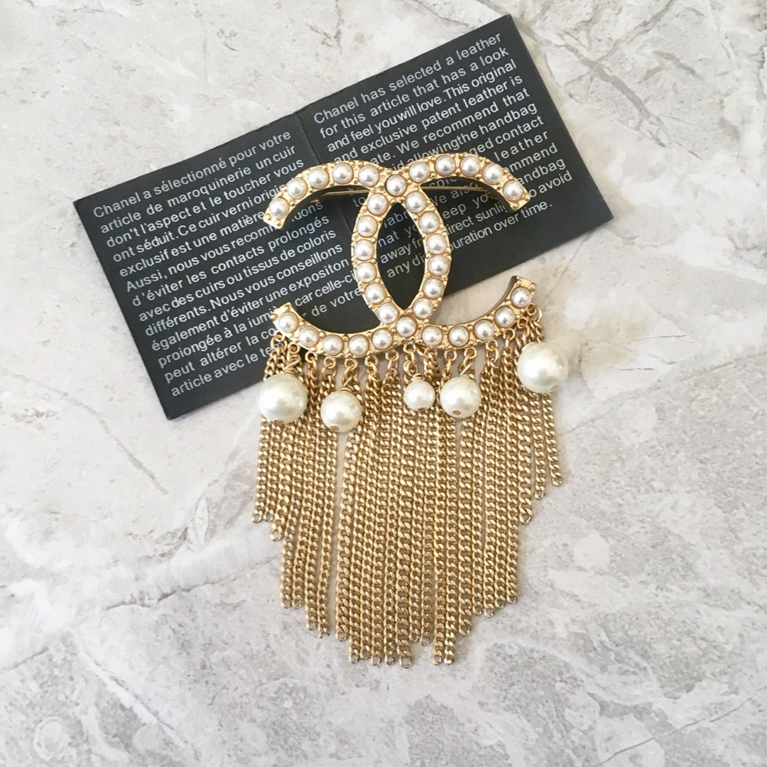 Chanel Brooch 156987