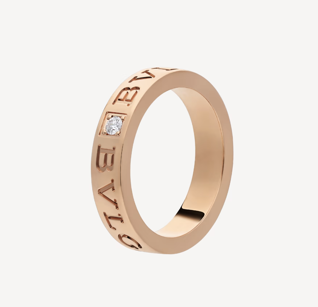 BVLGARI ZERO 1 ESSENTIAL WITH A DIAMOD RING