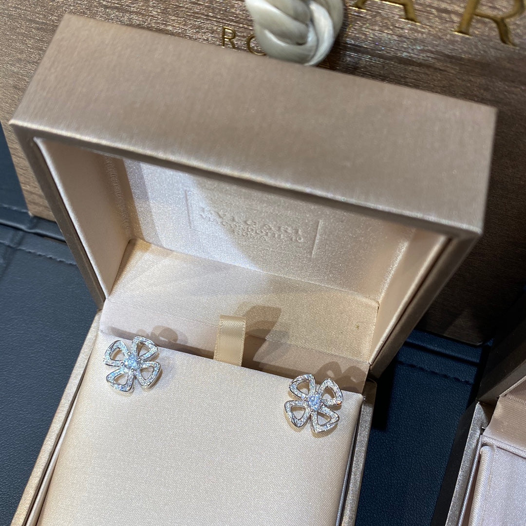 BVLGARI BVL FIOREVER DIAMOND STUD EARRINGS