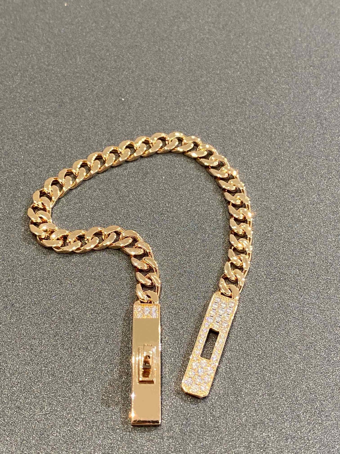 HERMES H Kelly Gourmette Gold Diamond Bracelet