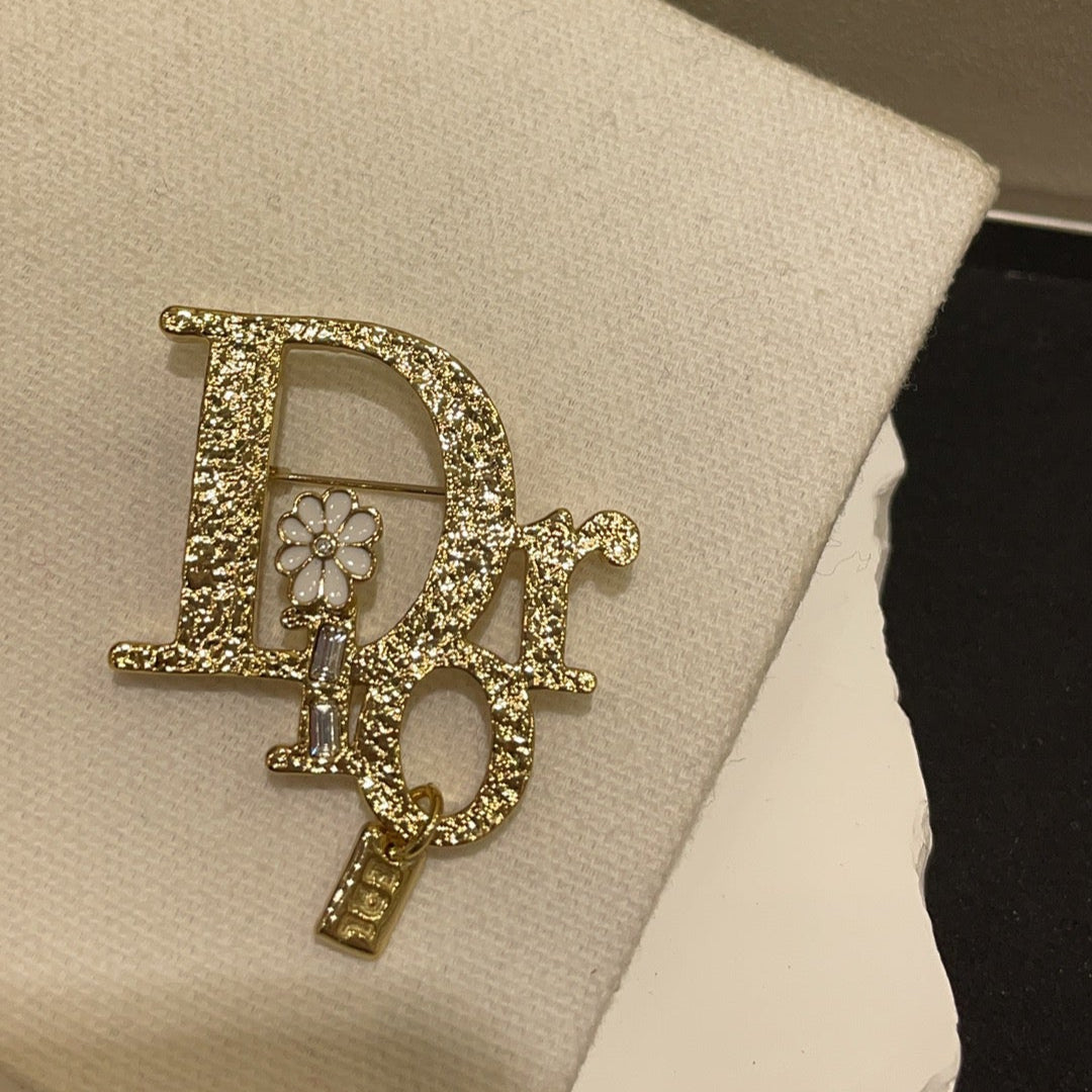 DIOR CD Brooch 07