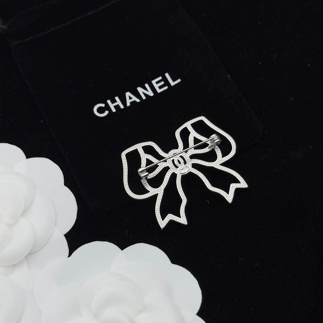 Chanel Brooch Silver 173222