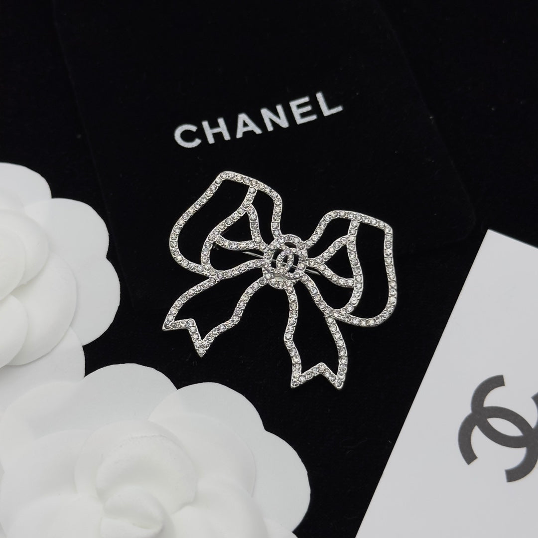 Chanel Brooch Silver 173222