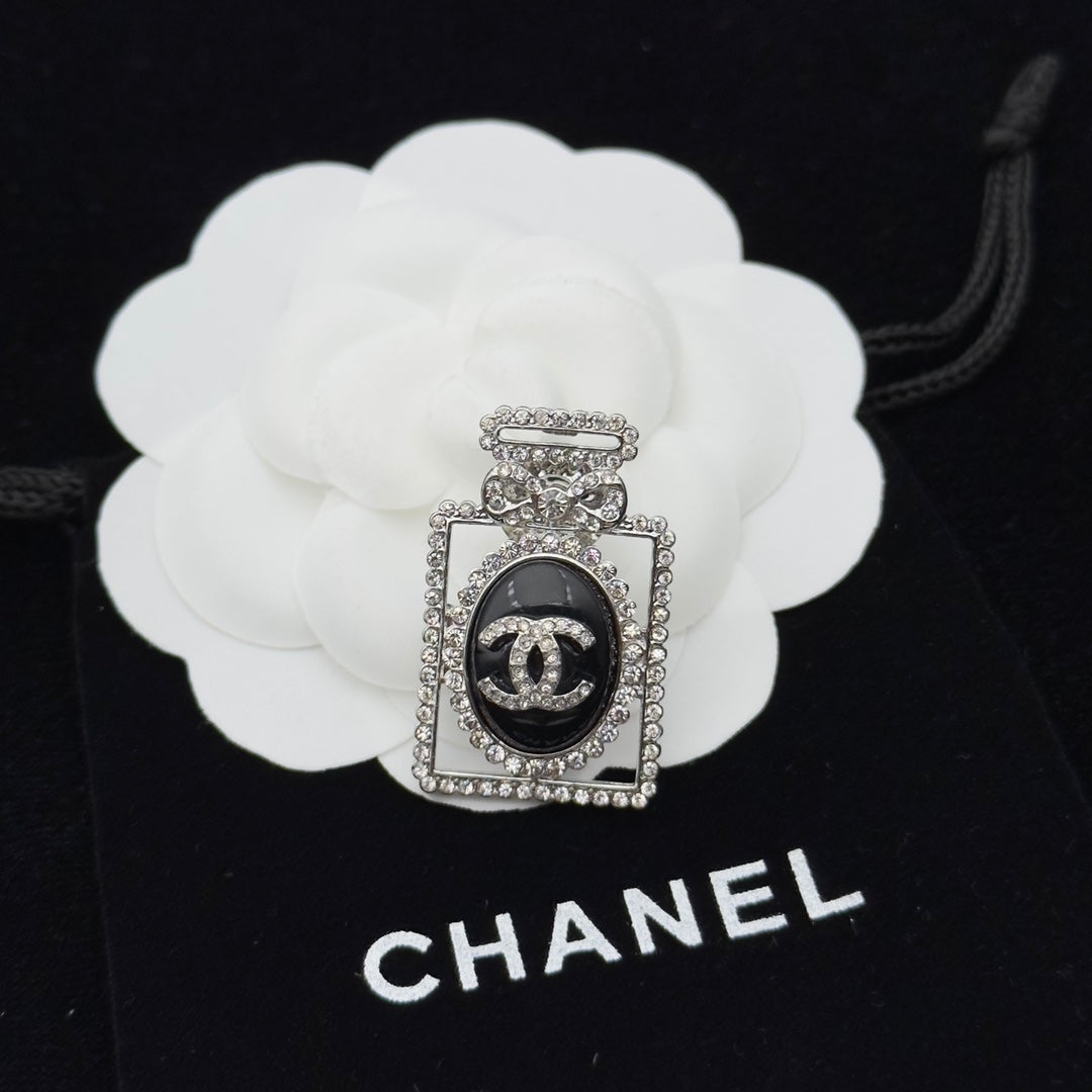 Chanel Brooch Silver 173428