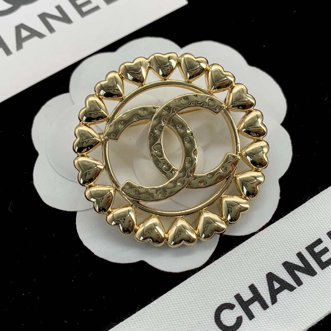 Chanel Brooch Gold 175815