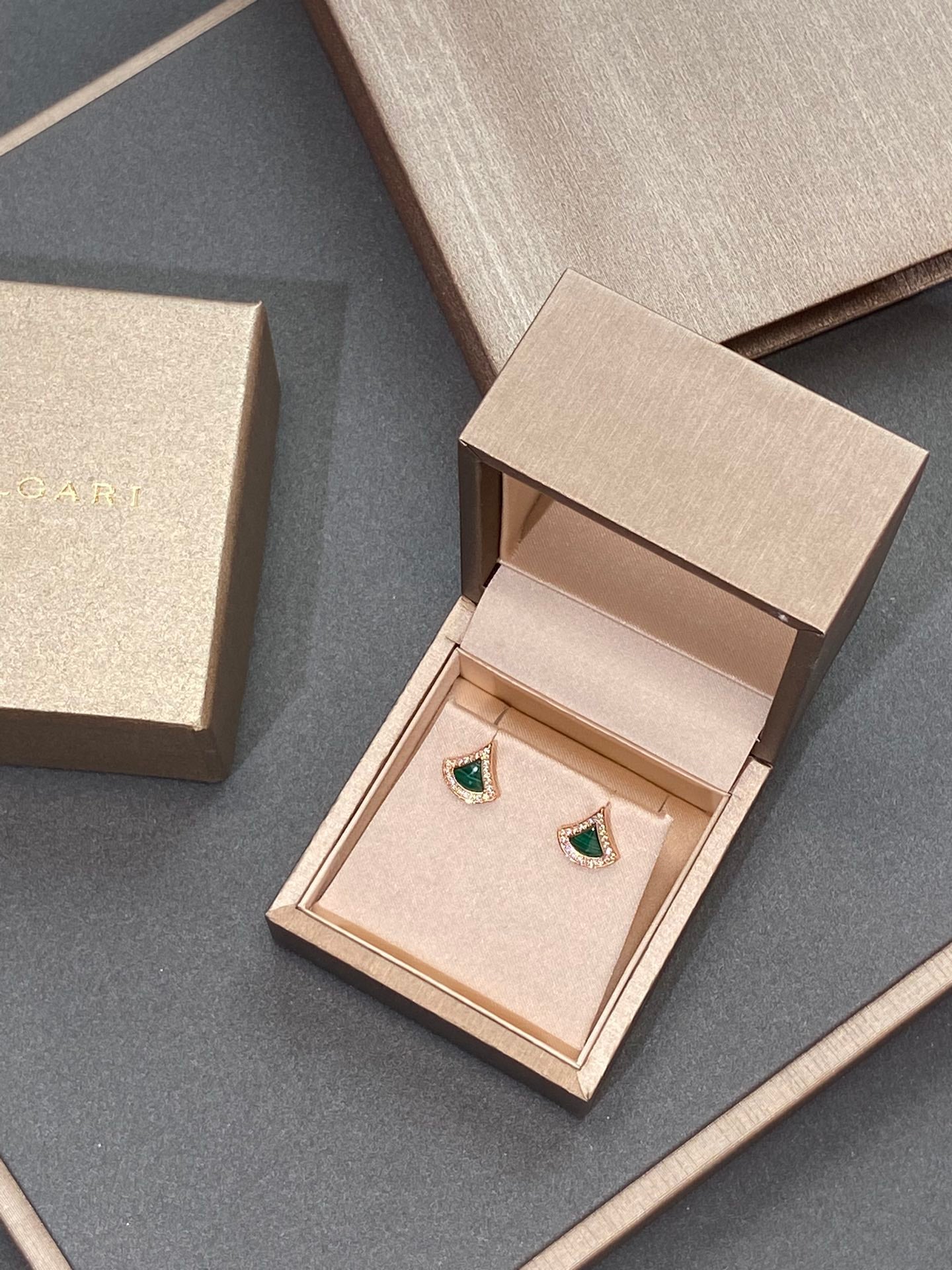 BVLGARI DIVAS DREAM EARRINGS PINK GOLD DIAMOND