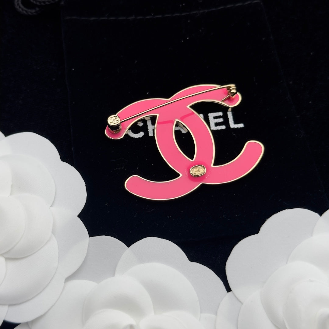 Chanel Brooch Gold 176570