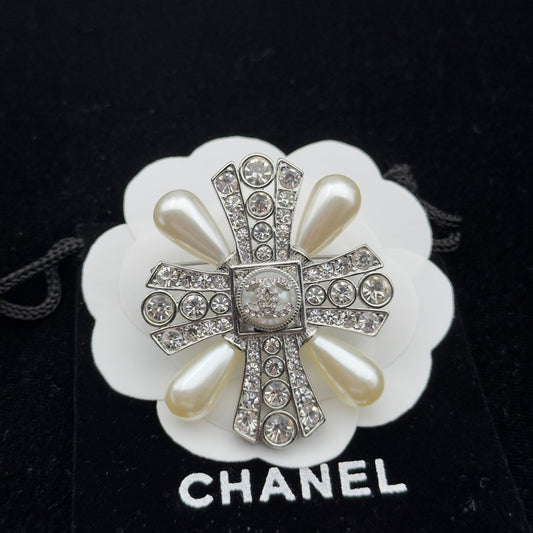 Chanel Brooch Silver 179953