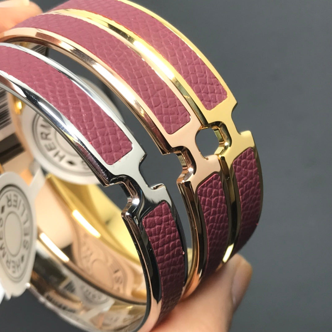 HERMES H Pig Nose Burgundy Bracelet