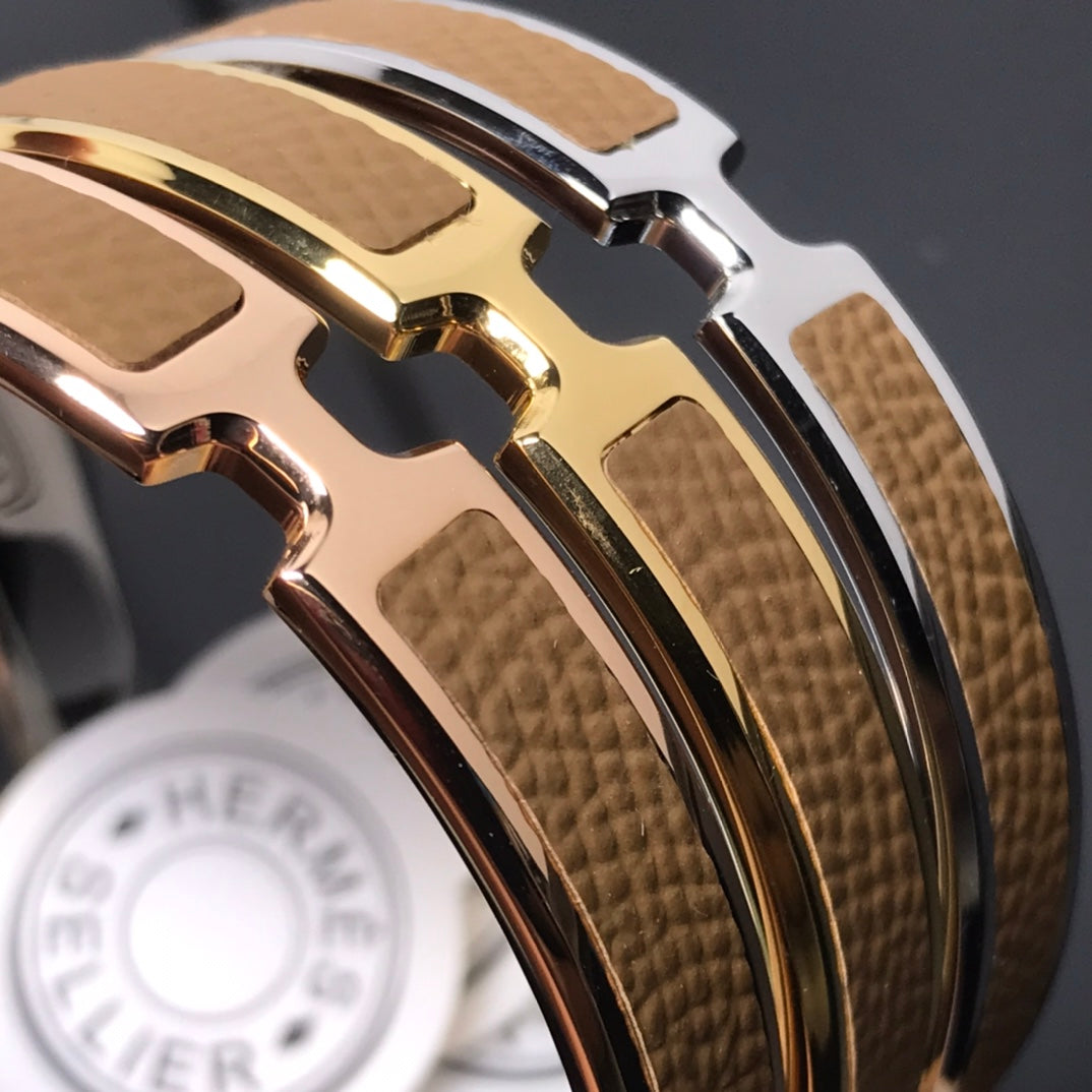 HERMES H Pig Nose Brown Bracelet