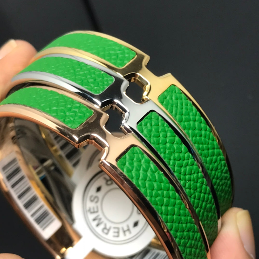 HERMES H Pig Nose Green Bracelet