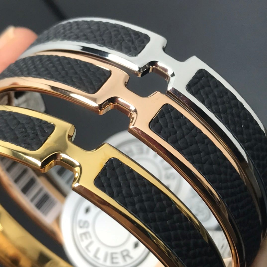 HERMES H Pig Nose Black Bracelet