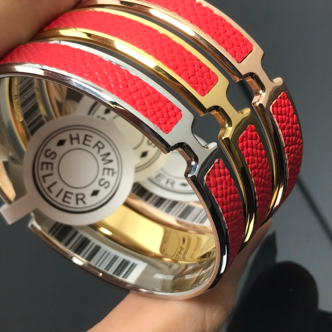 HERMES H Pig Nose Red Bracelet