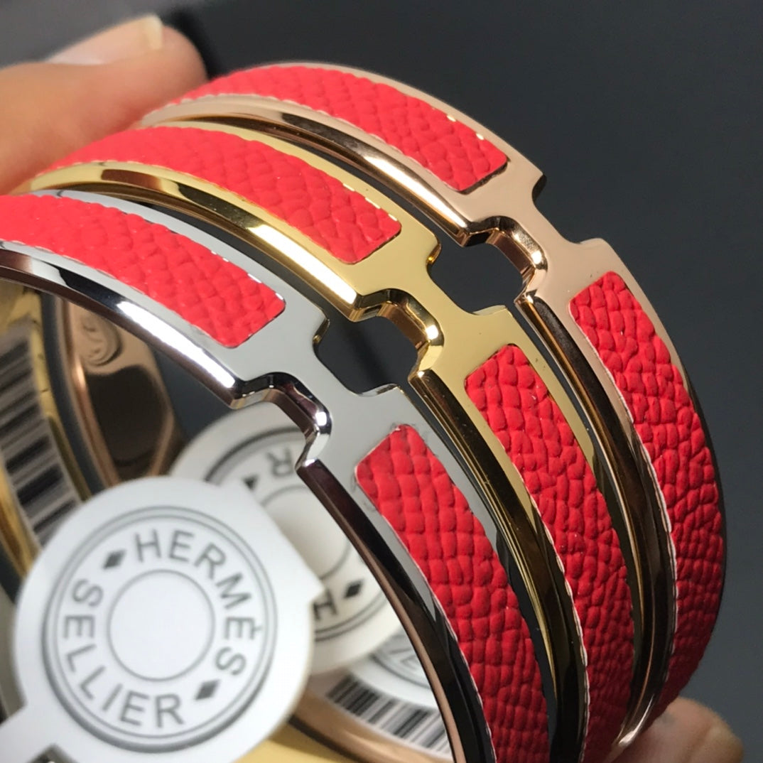 HERMES H Pig Nose Red Bracelet