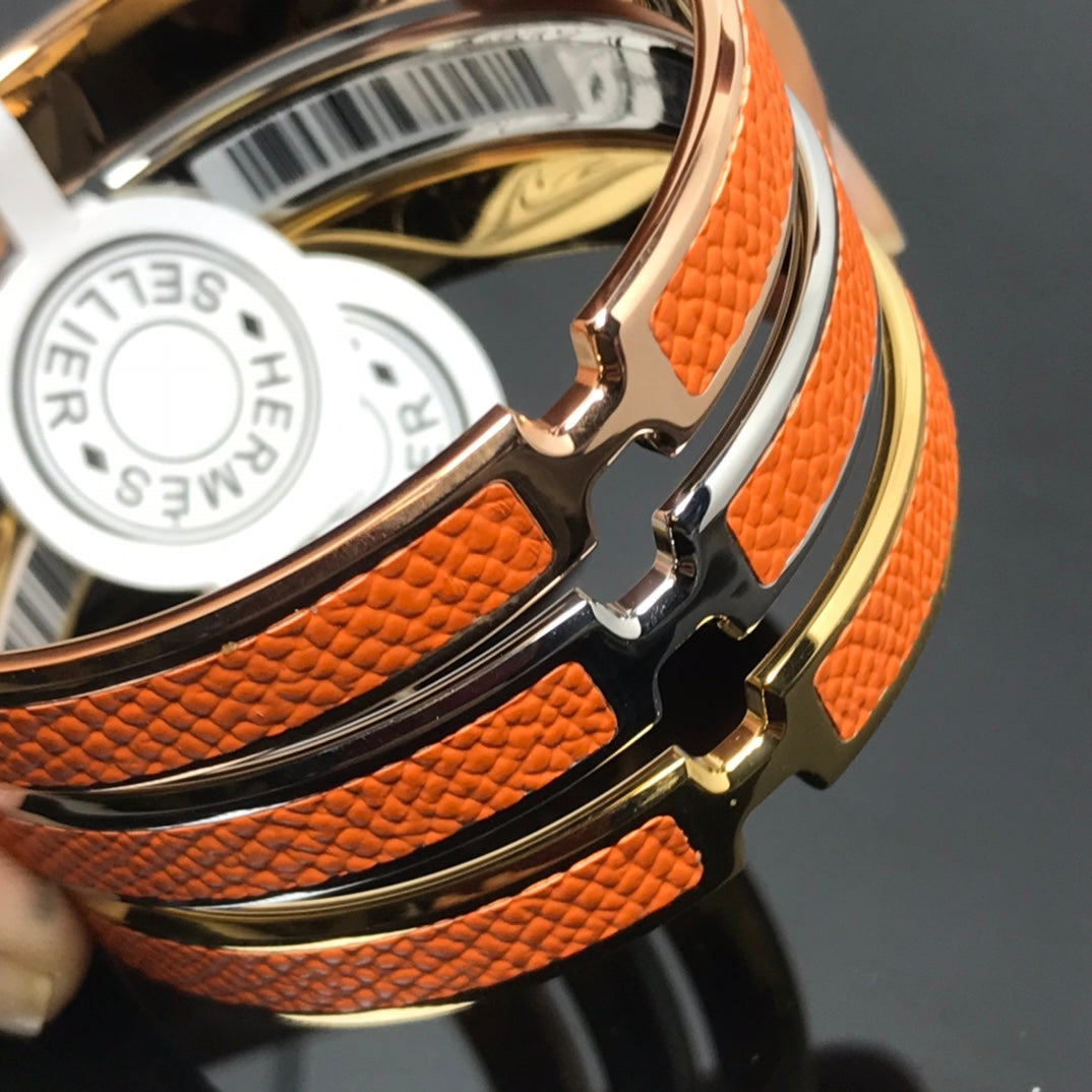 HERMES H Pig Nose Orange Bracelet