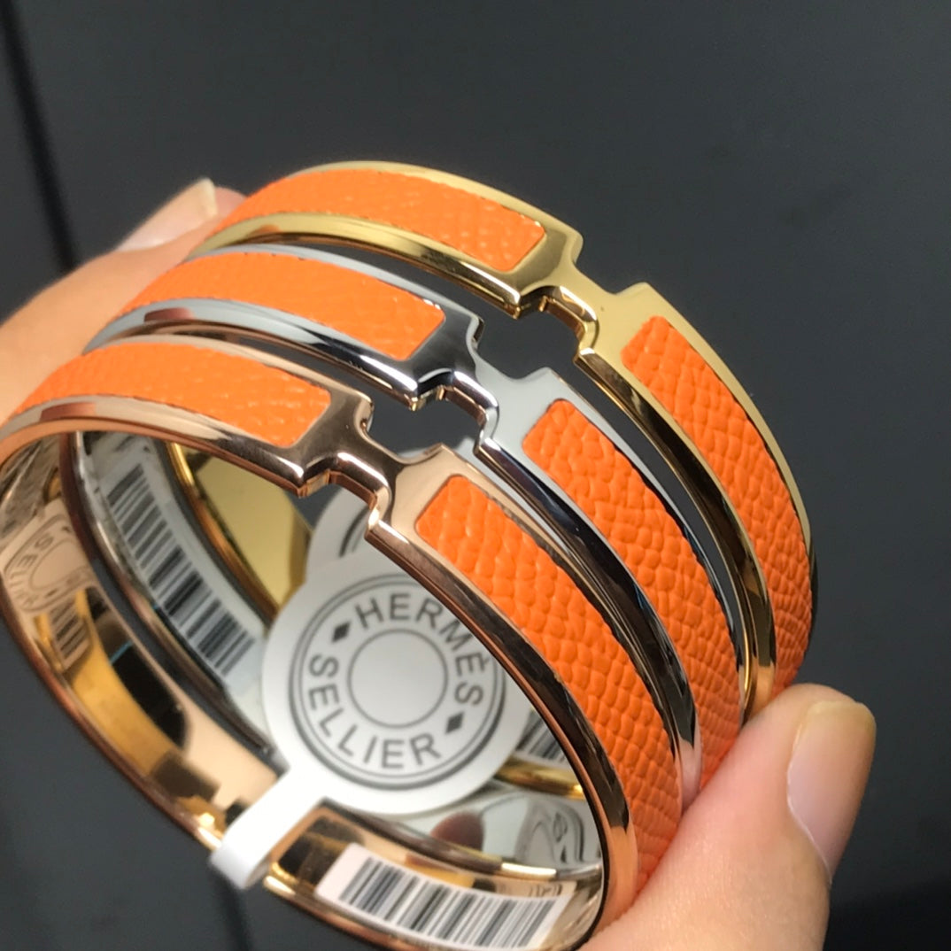 HERMES H Pig Nose Orange Bracelet