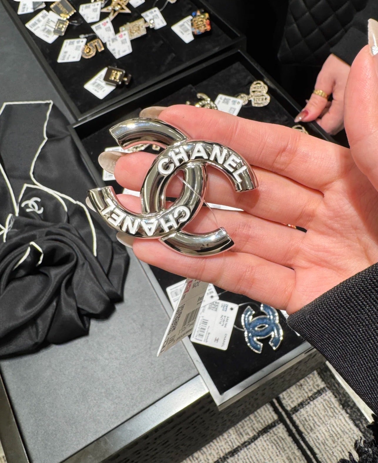 Chanel Brooch Silver 163761