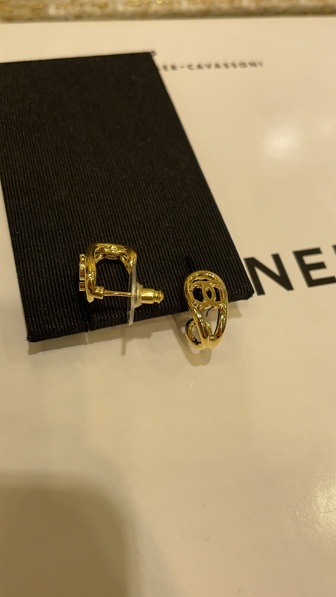 Chanel 2026 Hollowed-Out Chanel Gold Teardrop Earrings