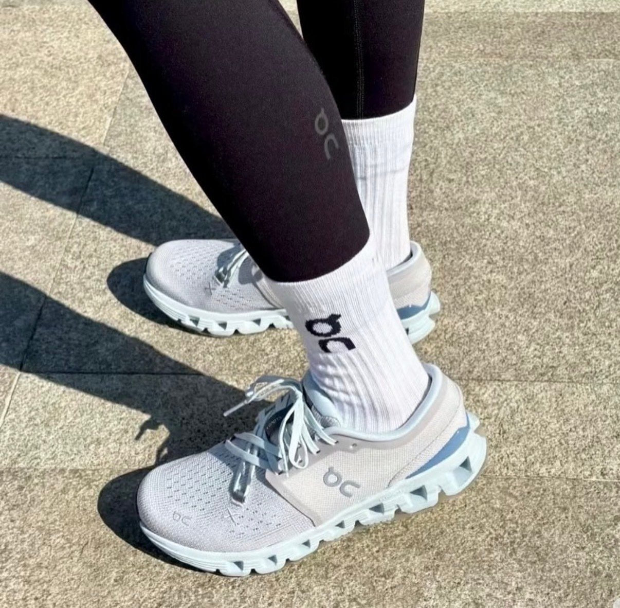 On Running Cloud X 4 Silver Chambray