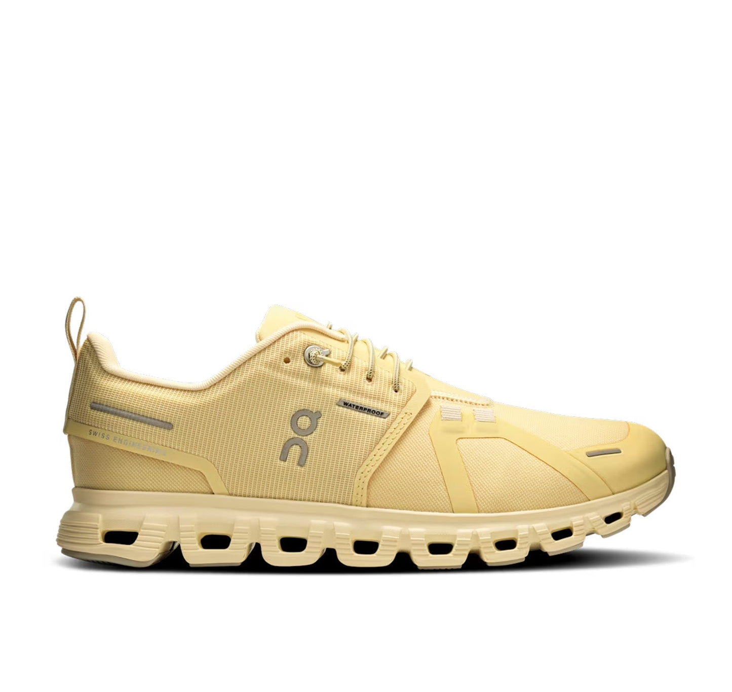 ON Women's Cloud 6 Waterproof Nectar/Castor