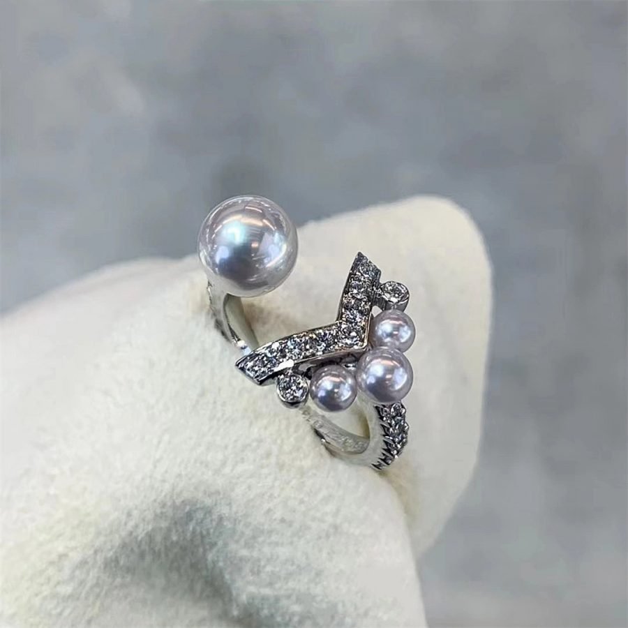 CHAUMET JOSEPHINE SILVER RING DIAMOND