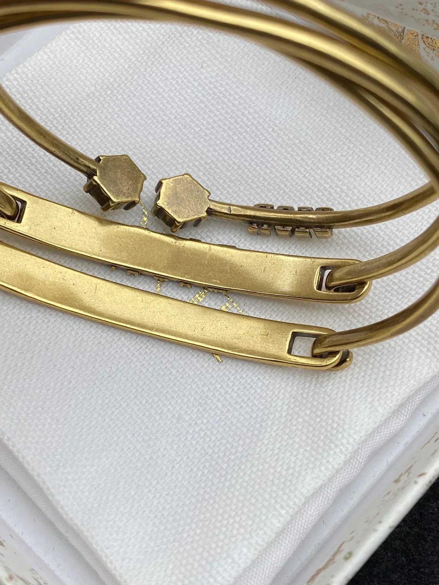 DIOR D EVOLUTION BRACELET SET ANTIQUE GOLD-FINISH METAL