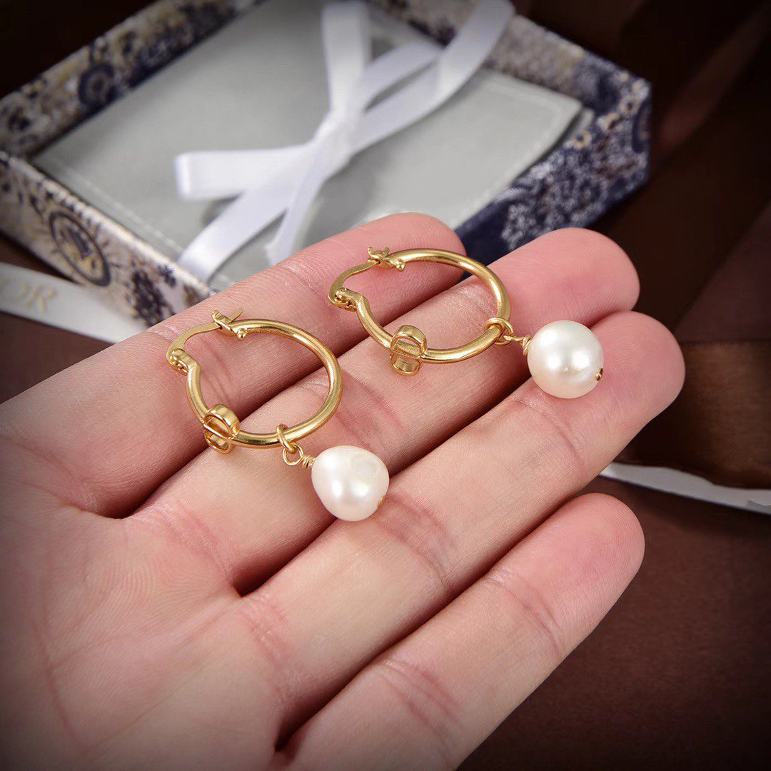 DIOR CD PEARL GOLD EARRINGS