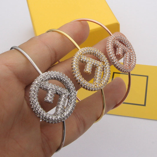 FENDI F BRACELET FULL DIAMOND