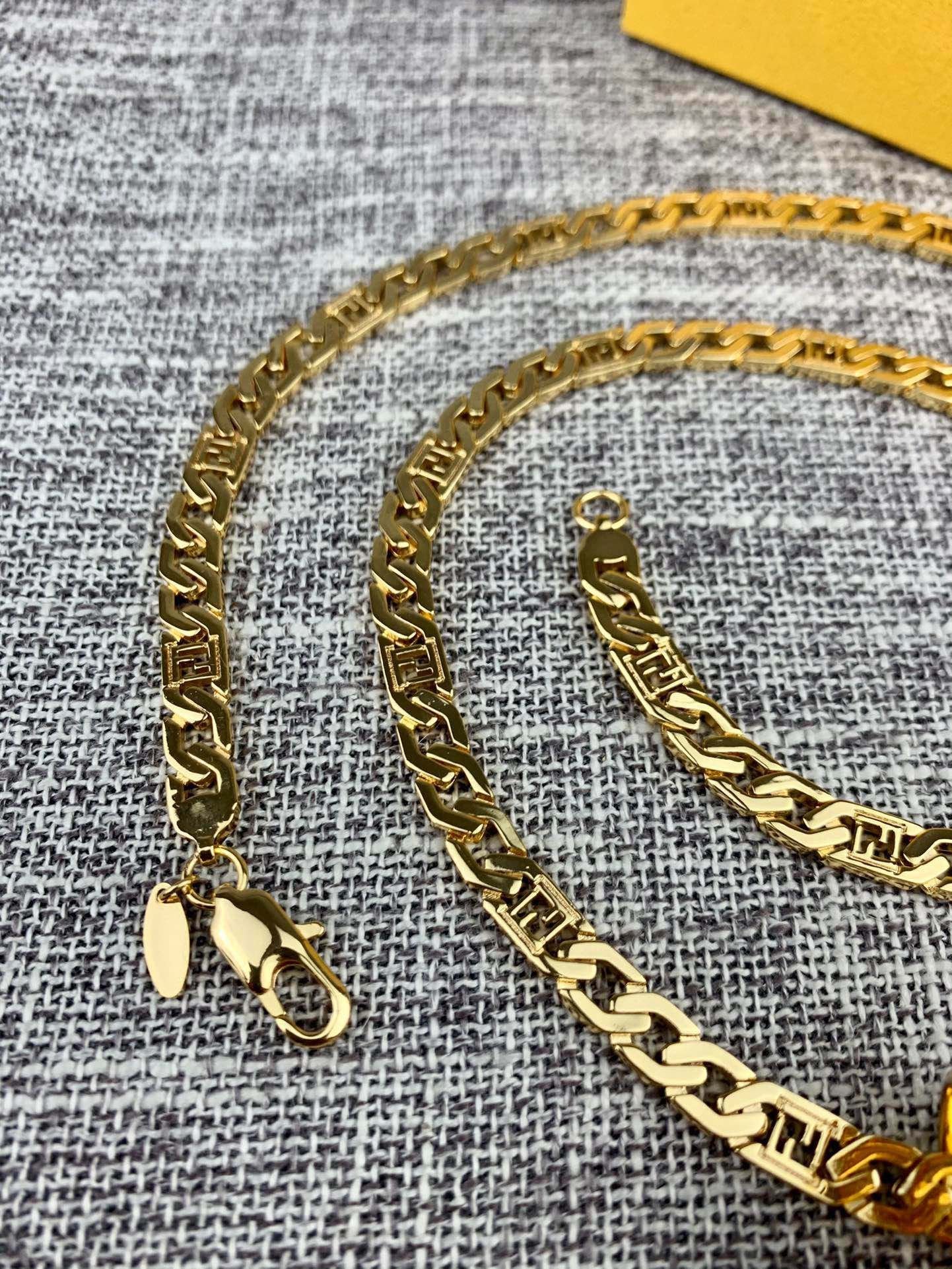 FENDI FOREVER FF GOLD NECKLACE