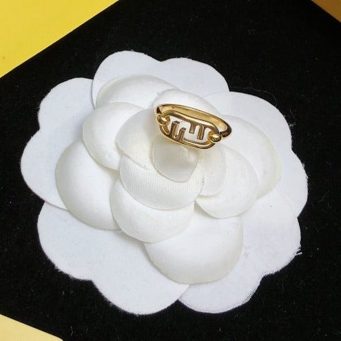 FENDI O'LOCK GOLD RING