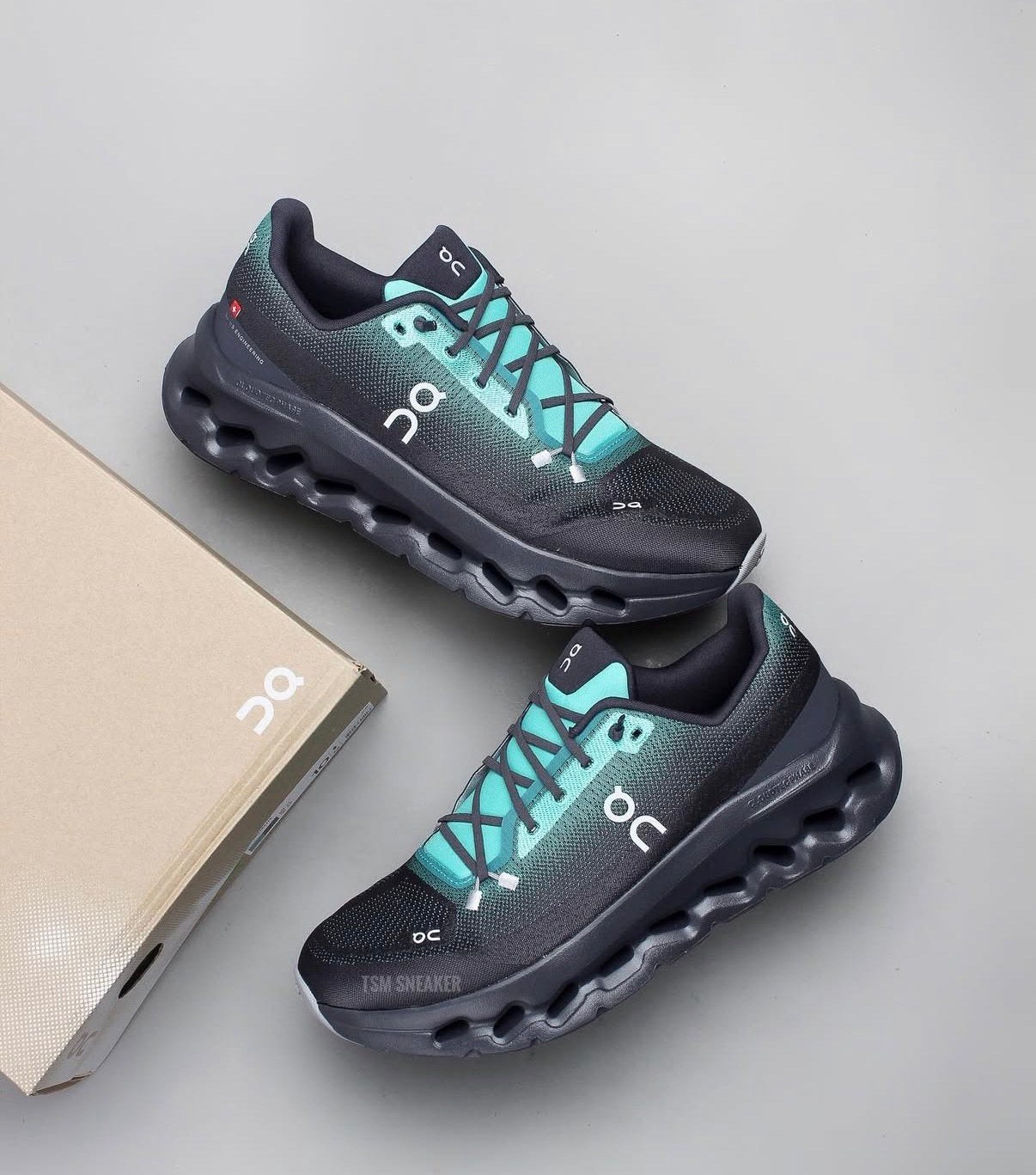 ON Running Cloudtilt Aqua Iron