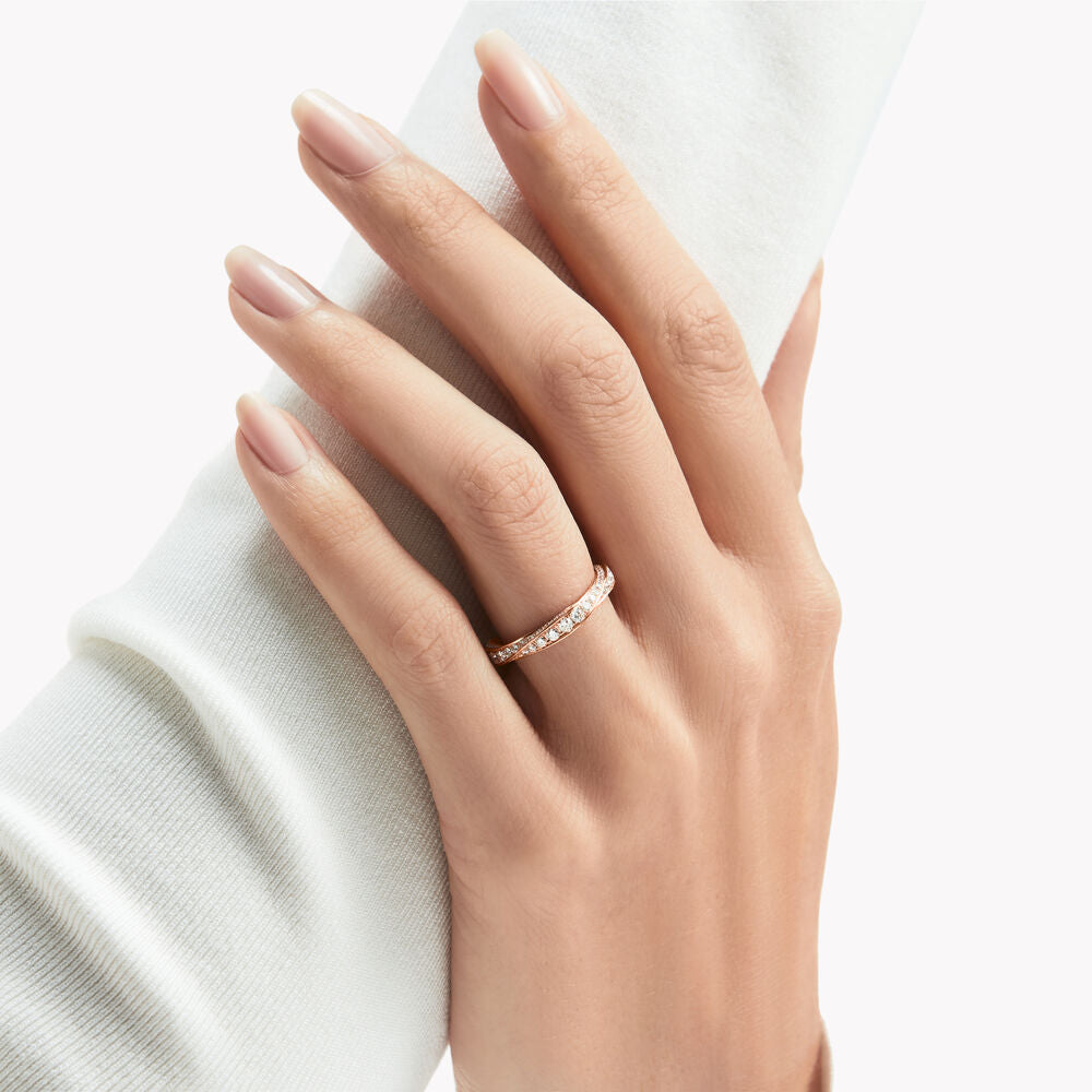 GRAFF SPIRAL PAVED DIAMOND BAND RING