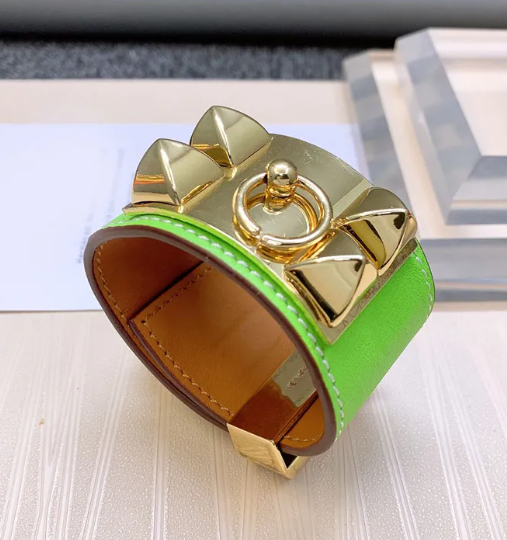 Hermès Collier de Chien Bracelet Leather With Gold Hardware